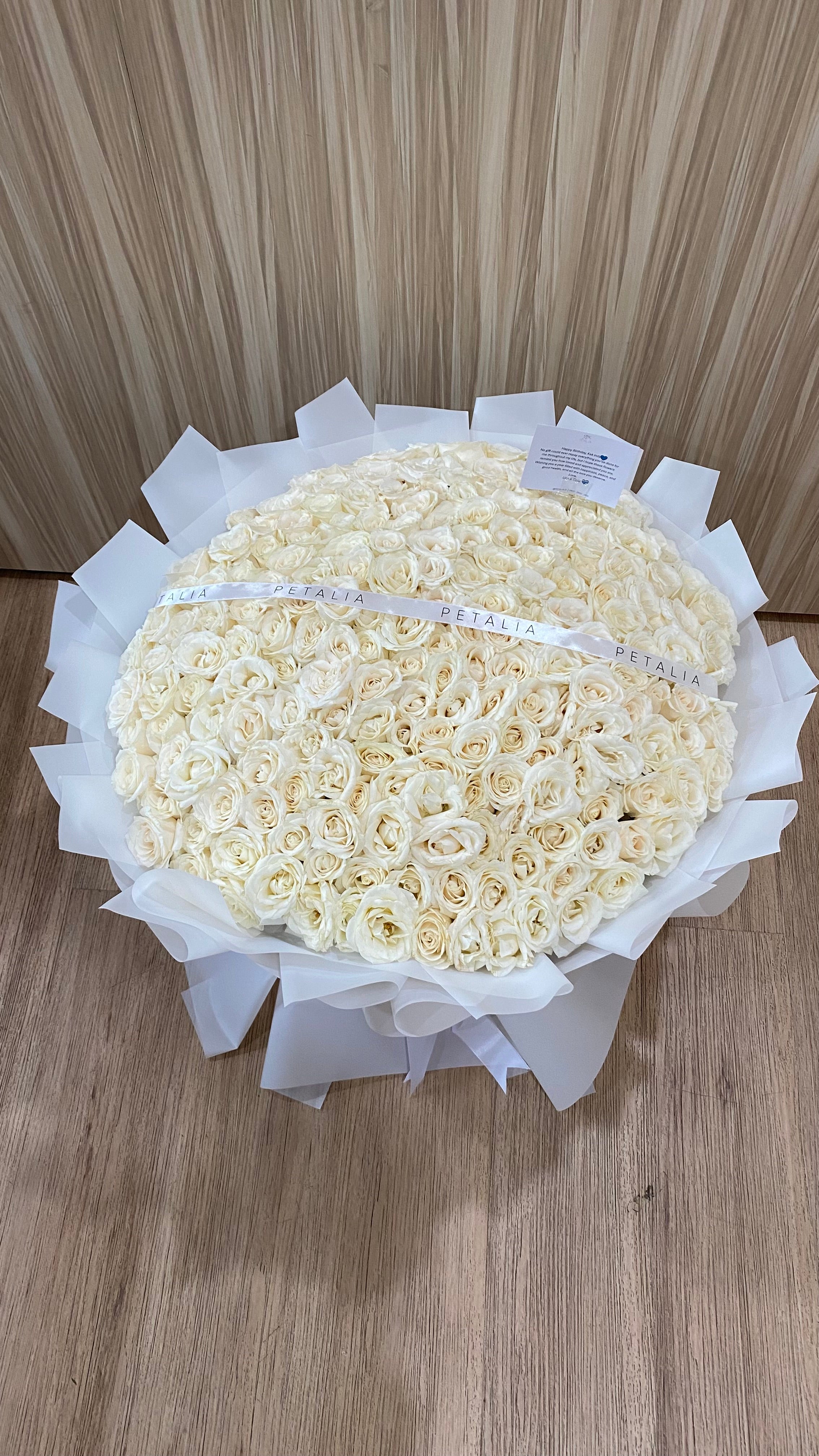 200 roses