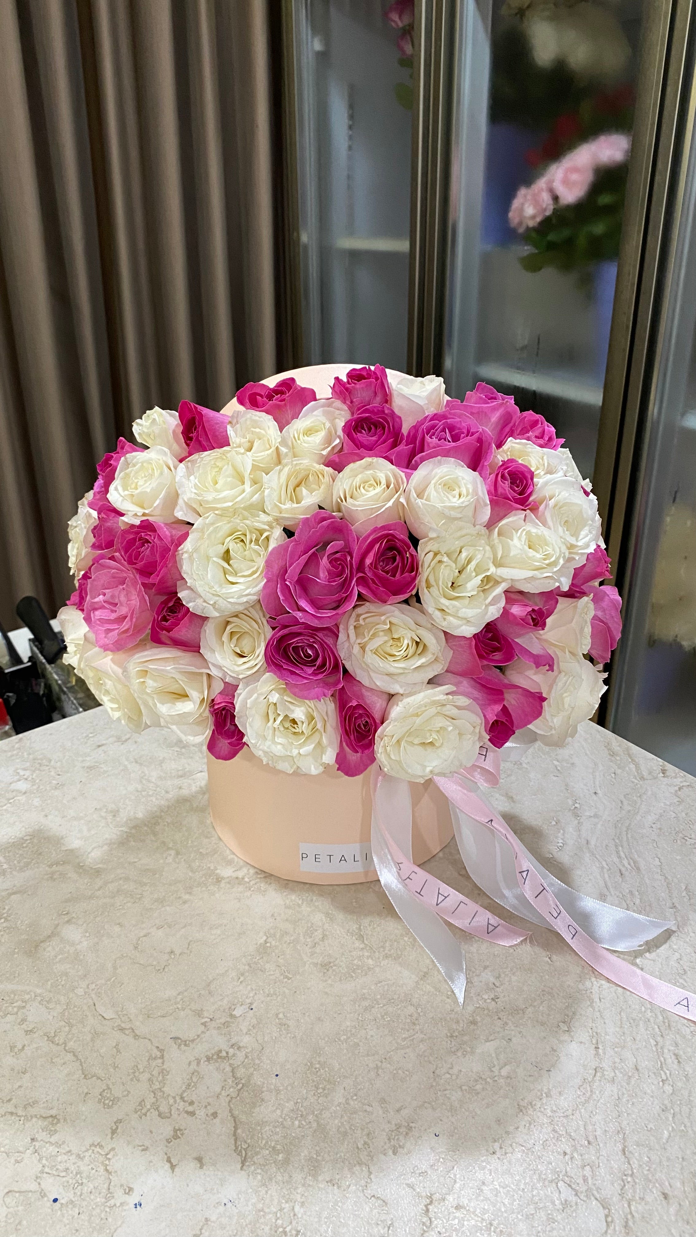60 Mawar Bloombox