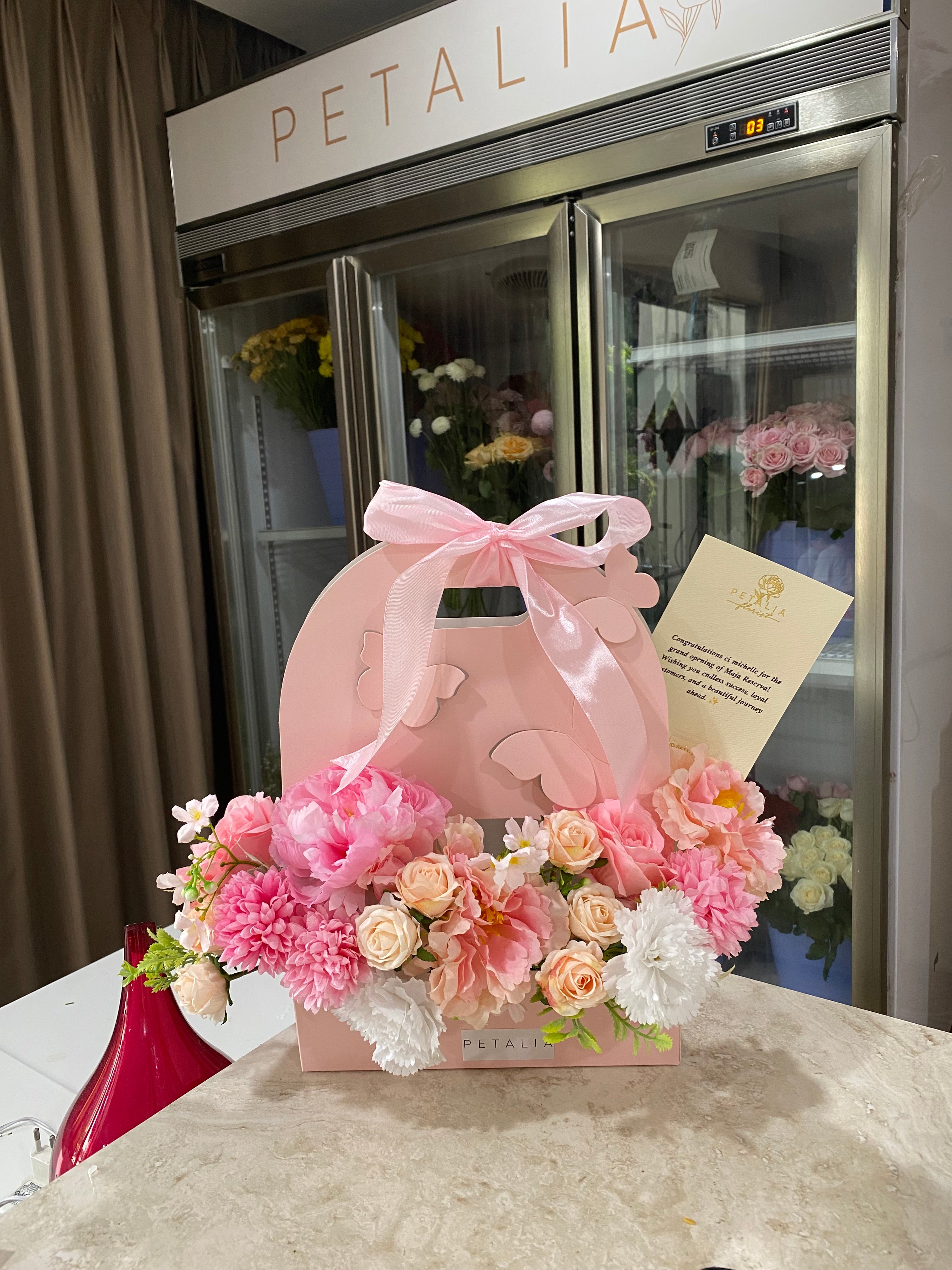 Bloombox Kupu-Kupu Sedang (Artifisial)